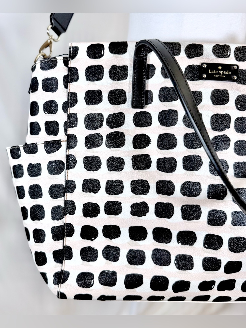 Kate Spade Grove Street Kaylie Polka Dot Baby Diaper Bag 21” x 13" x 5.5" - Picture 3 of 16